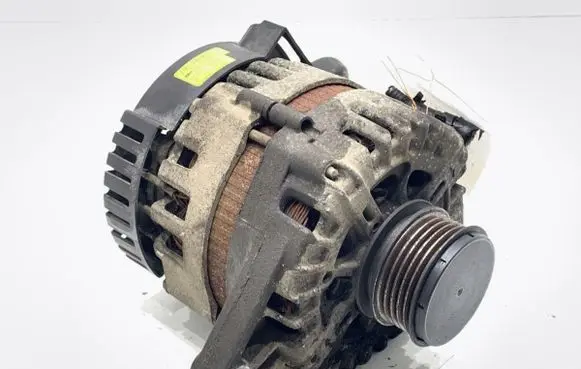 Hyundai i40 Generator/alternator 37300-2A800