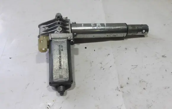 BMW 5 E60 E61 Seat adjustment motor 8320446
