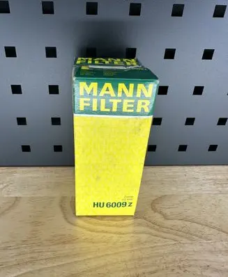 Jeep Wrangler Oil filter cover HU6009Z HU6009