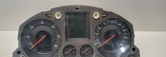 Volkswagen PASSAT B6 Speedometer (instrument cluster) V0002000 3C0920871E