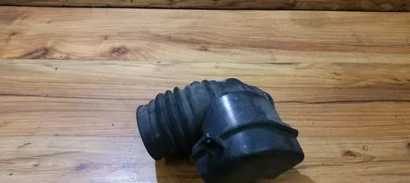 Ford Mondeo MK II Air intake hose/pipe