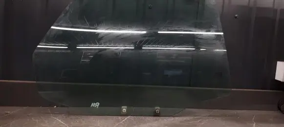 Volvo S40, V40 Rear side window