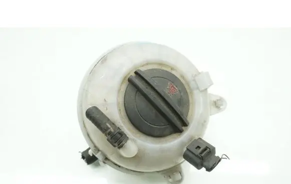 Seat Leon (5F) Coolant expansion tank/reservoir 5Q0121407G