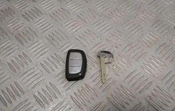 Hyundai Ioniq Ignition key/card 95440G2600