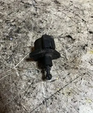 Headlight level adjustment motor