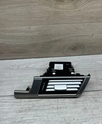 Mercedes-Benz E W212 Dashboard side air vent grill/cover trim A2128302754 06822001