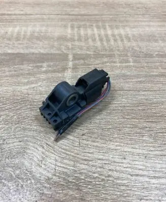 Volvo V70 Airbag deployment crash/impact sensor 31264395 701589 250108