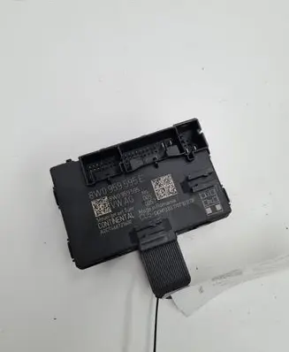 Audi A4 S4 B9 Door control unit/module 8W0959595E 8W0959595