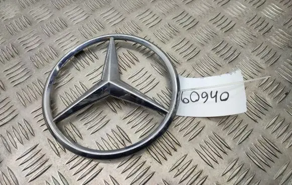 Mercedes-Benz Vito Viano W447 Manufacturer badge logo/emblem 