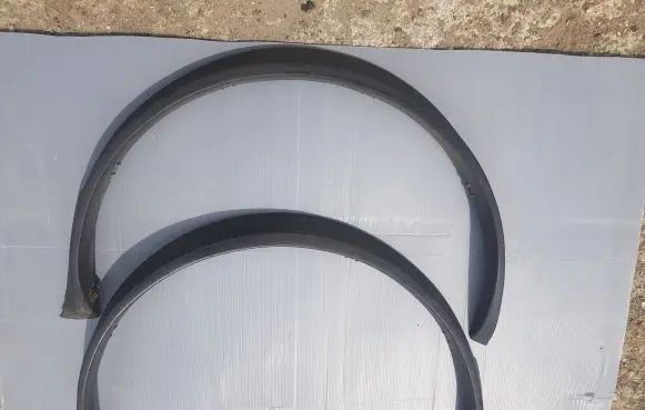 Front arch trim