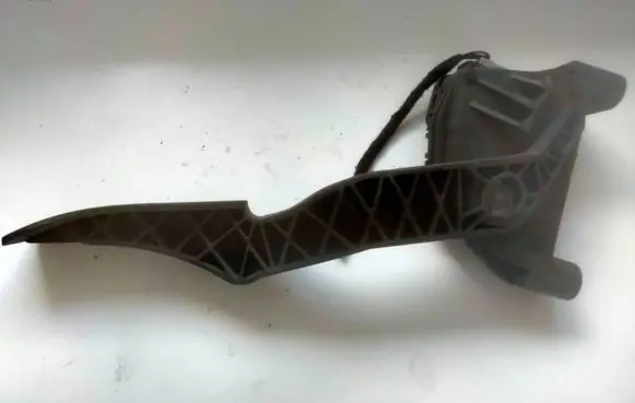 Opel Zafira B Accelerator throttle pedal 9202341 6PV00811600