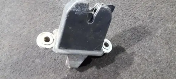 Skoda Octavia Mk2 (1Z) Tailgate/trunk/boot lock/catch/latch 1Z5827501D BN3CZ
