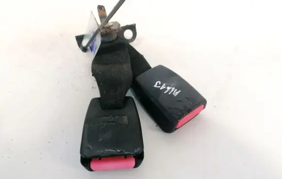 Rover 214 - 216 - 220 Middle seatbelt buckle (rear) 