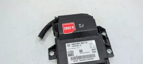 Volkswagen PASSAT B7 Hand brake control module 3AA907801G