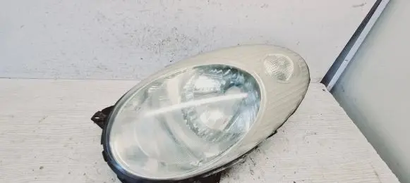 Nissan Micra Headlight/headlamp 082151194L