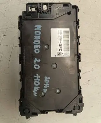 Ford Mondeo MK V Fuse module FU5T15604 A2C7534430250