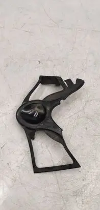 BMW 7 E65 E66 Fender mounting bracket 7121617