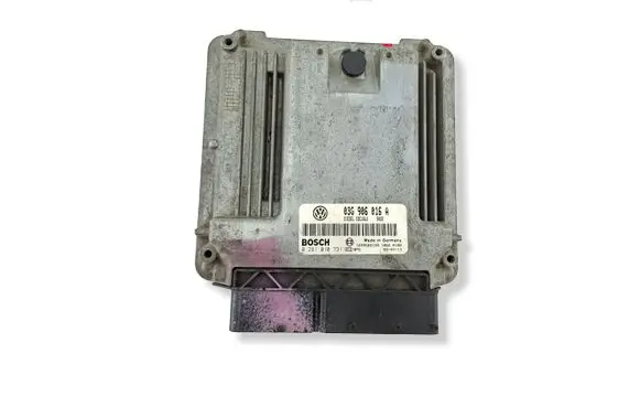 Volkswagen Touran I Engine control unit/module 03G906016A 0281010731