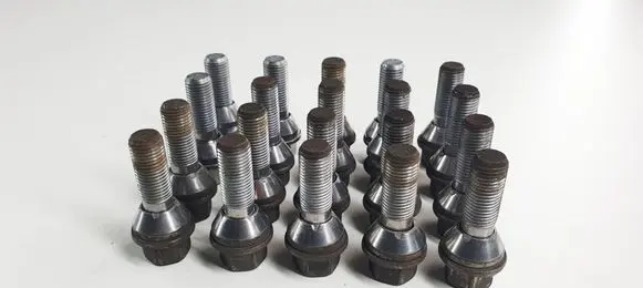 Volvo XC60 Nuts/bolts 