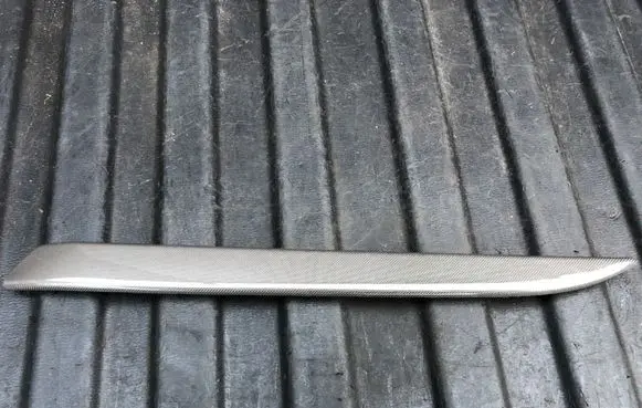 Land Rover Discovery 5 Front door trim bar HY32237B74
