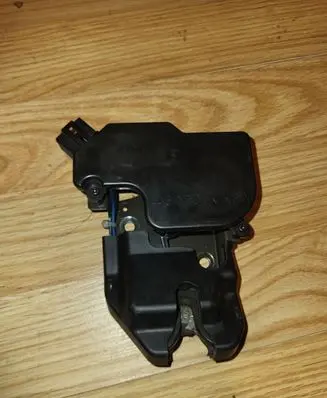 Honda Accord Loading door lock 