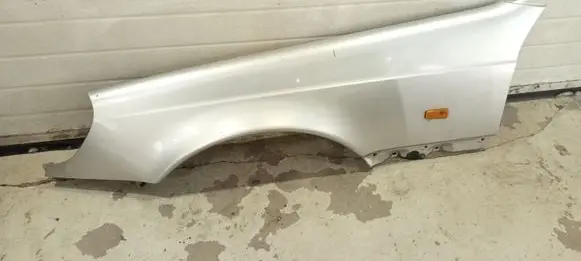 Mercedes-Benz S W140 Fender 1408803118 1408800918 A1408803118