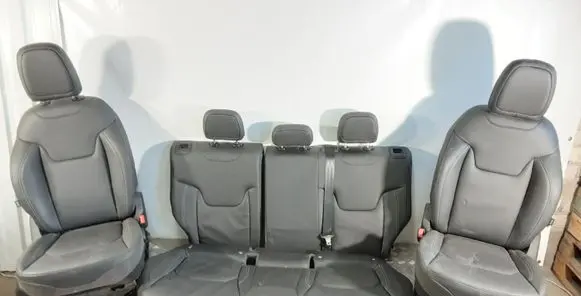 Seat set