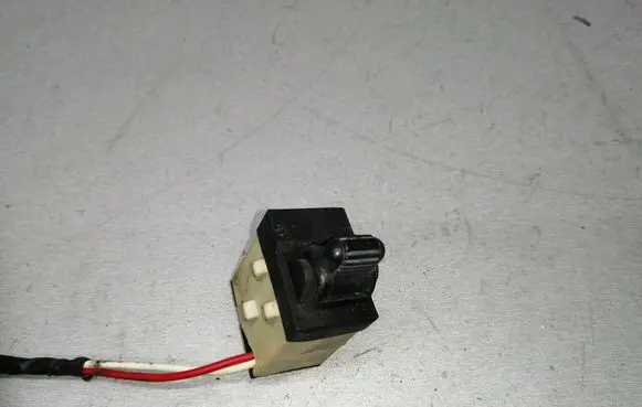 Chrysler 300M Central locking switch button 04760857AB