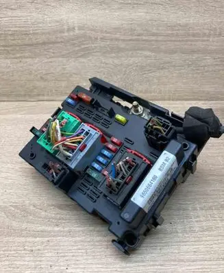 Peugeot 307 Fuse module 9650664180 43476880