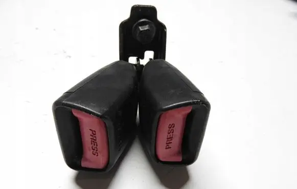 KIA Ceed Seat belt trim 9571dfsfsd300