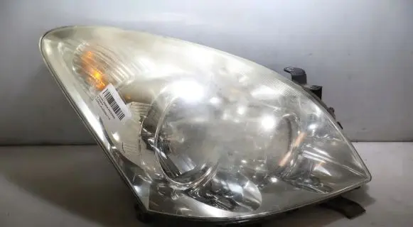 Toyota Corolla Verso E121 Headlight/headlamp