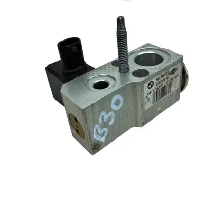 BMW 5 G30 G31 G38 Air conditioning (A/C) expansion valve 9361709 64119361709