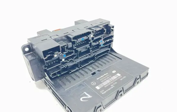 Mercedes-Benz CLC CL203 Fuse module 2035454501 5DK00848515
