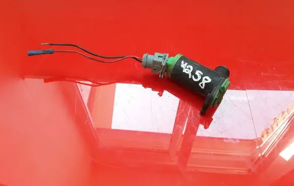 Nissan X-Trail T31 Windscreen/windshield washer pump NOCODE