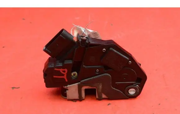 Ford Mondeo MK I Rear door lock AE8A5426412BH