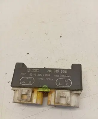 Coolant fan relay