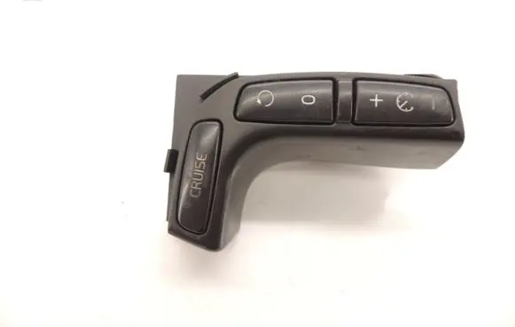 Volvo XC70 Steering wheel buttons/switches 30739571