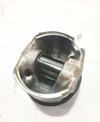 Volkswagen Transporter - Caravelle T5 Piston 81L137a2