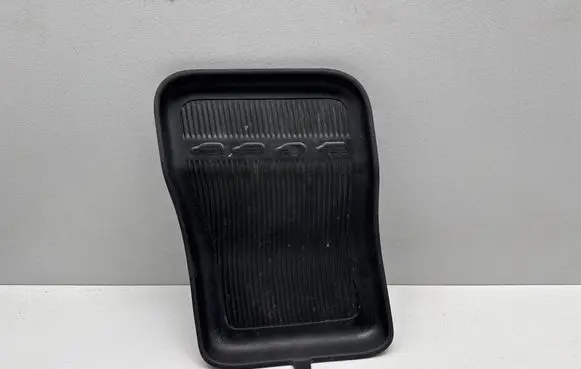 Chrysler Pacifica Central console drawer/shelf pad 5RS89TRMAA