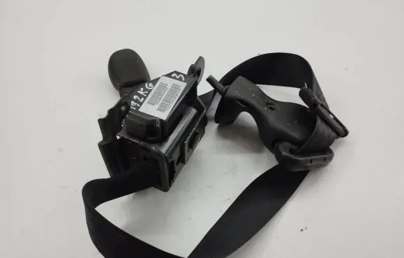 Chrysler Voyager Third row seat belt 52029369AC 332062