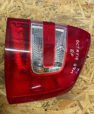 Skoda Octavia Mk2 (1Z) Rear/tail lights 1Z9945258 27592202