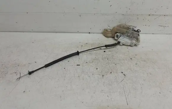 Alfa Romeo 159 Front door lock 34S06