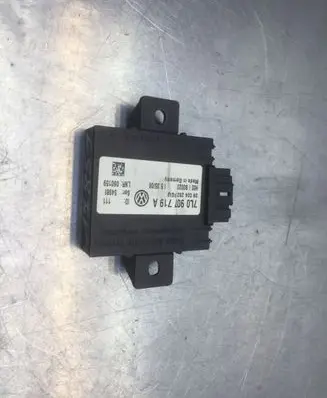 Volkswagen Phaeton Alarm control unit/module 7L0907719 28024252 060159
