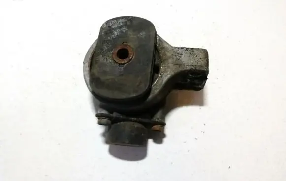 Hyundai Elantra Engine mount bracket 2181428250