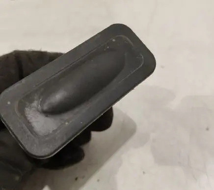 Tailgate opening switch