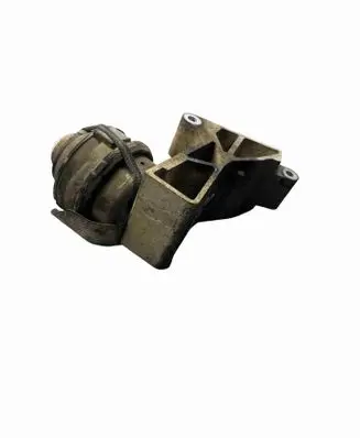 Volvo XC90 Engine mount bracket 30741397