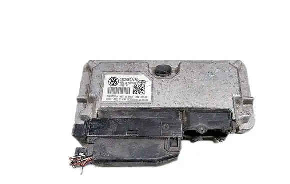 Volkswagen Golf VII Engine control unit/module 03C906024BK