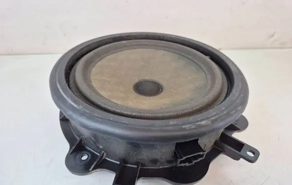 Audi A3 S3 A3 Sportback 8P Front door speaker 8P0035411B 7606500214