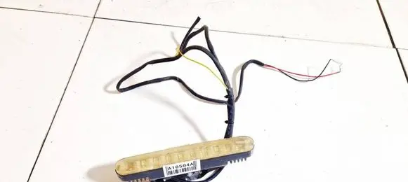 Subaru B9 Tribeca Third/center stoplight