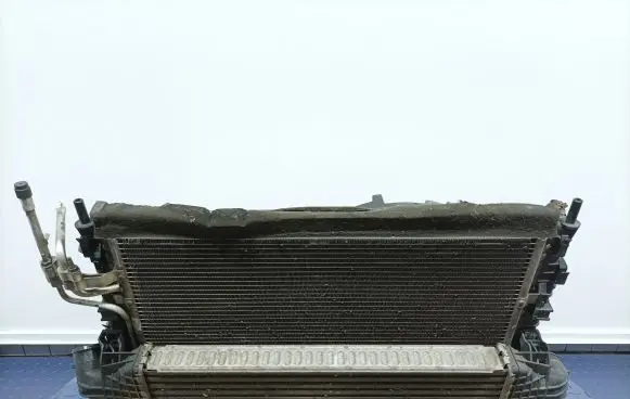 Ford Focus C-MAX Coolant radiator 3M5H-8C607-NA